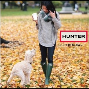 Tall Hunter rain boots. Hunter matte green.